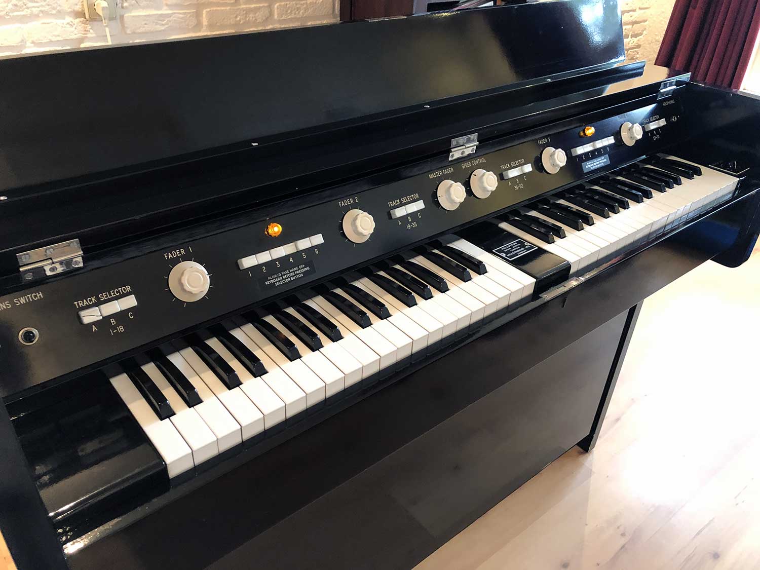 mkII2_mellotron_classic_2_vintage